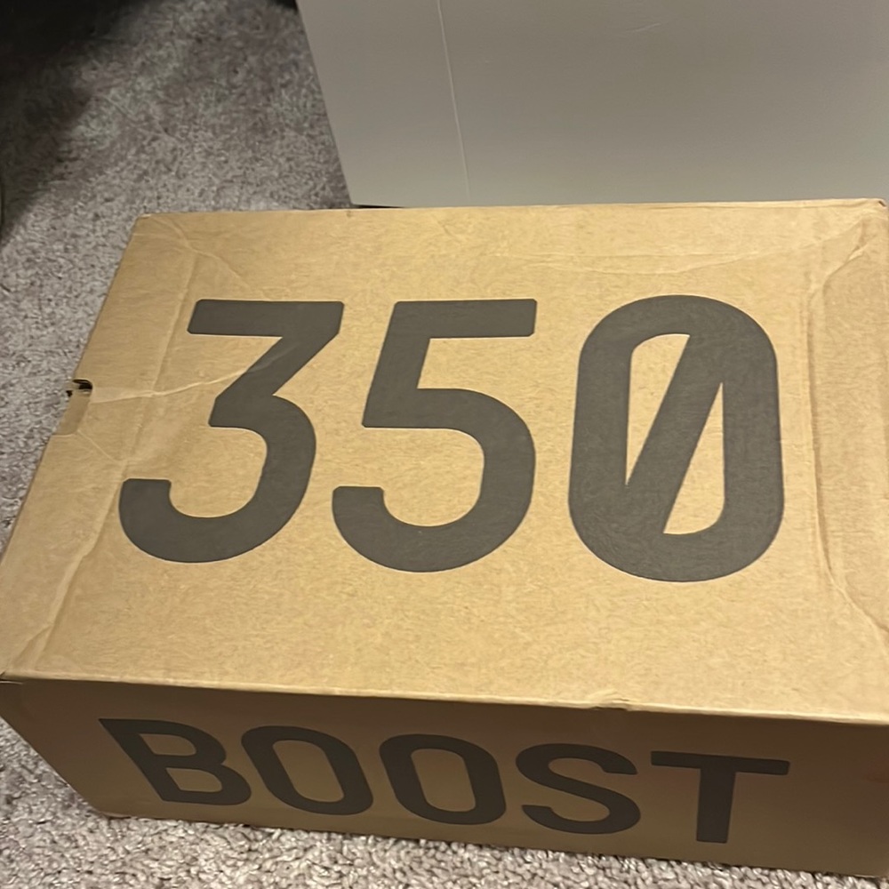 yeezy boost 350 cream/white